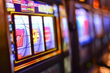 Esports match odds display showing Mobile Legends and Free Fire bet types with current odds